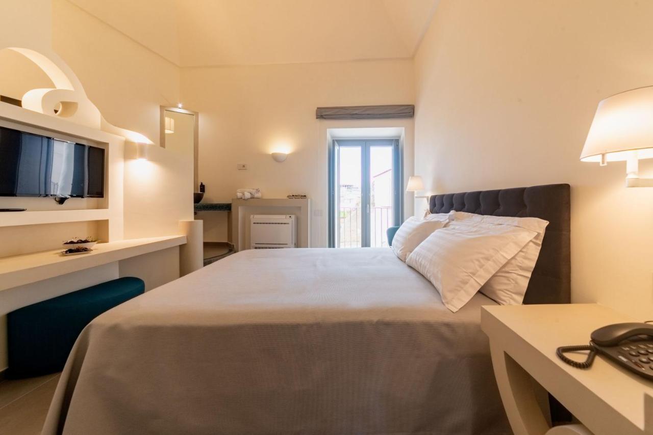 Insula Boutique Hotel Procida Exterior photo